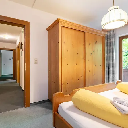 Zellner 6 Apartmán *